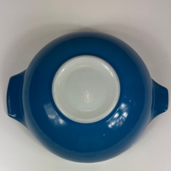 Vintage Pyrex Blue Garland Snowflake Cinderella Nesting Mixing Bowl 24 In - Picture 4 of 10